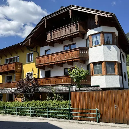 Au 10 Апартаменты