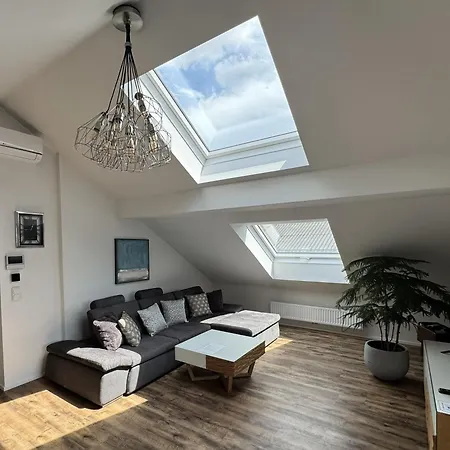 Au 10 Apartman