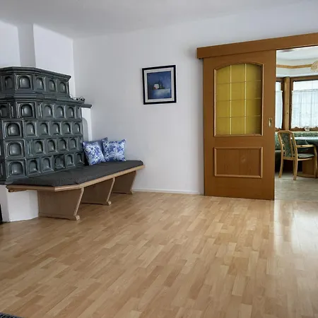 Appartement Au 10 *